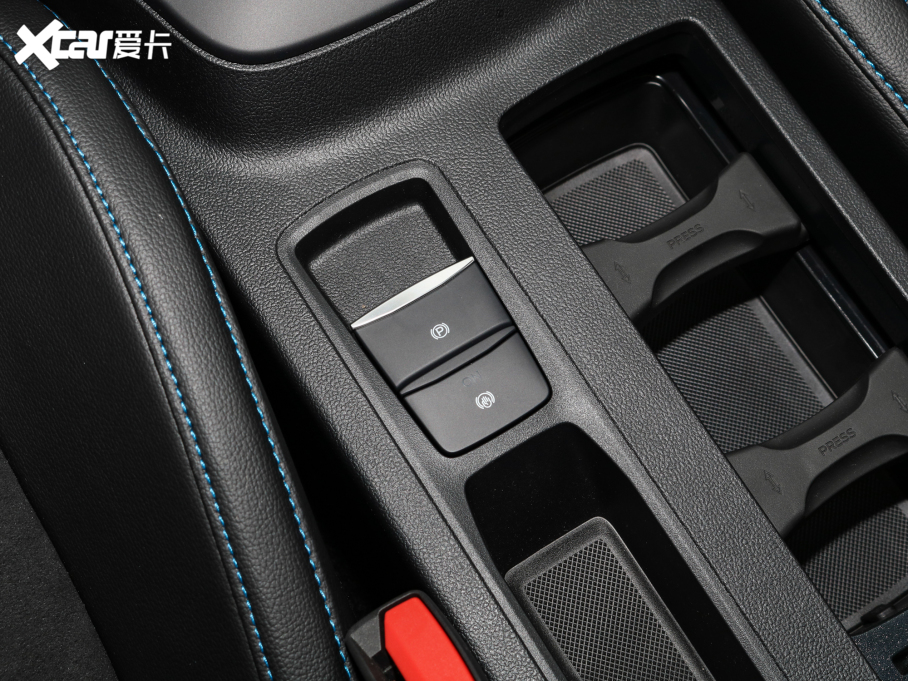 2022˹  EcoBoost 180 ԄS