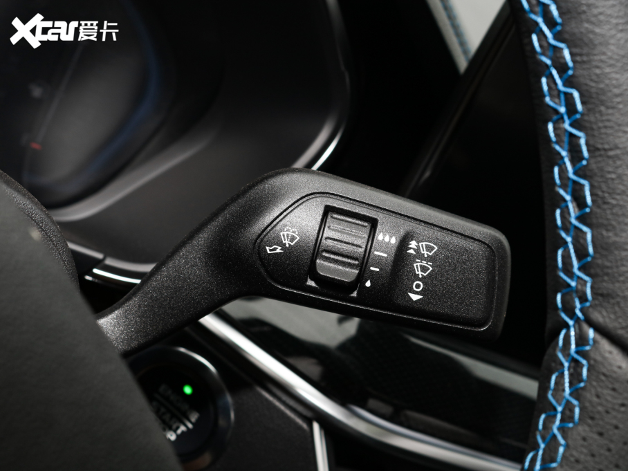 2022˹  EcoBoost 180 ԄS