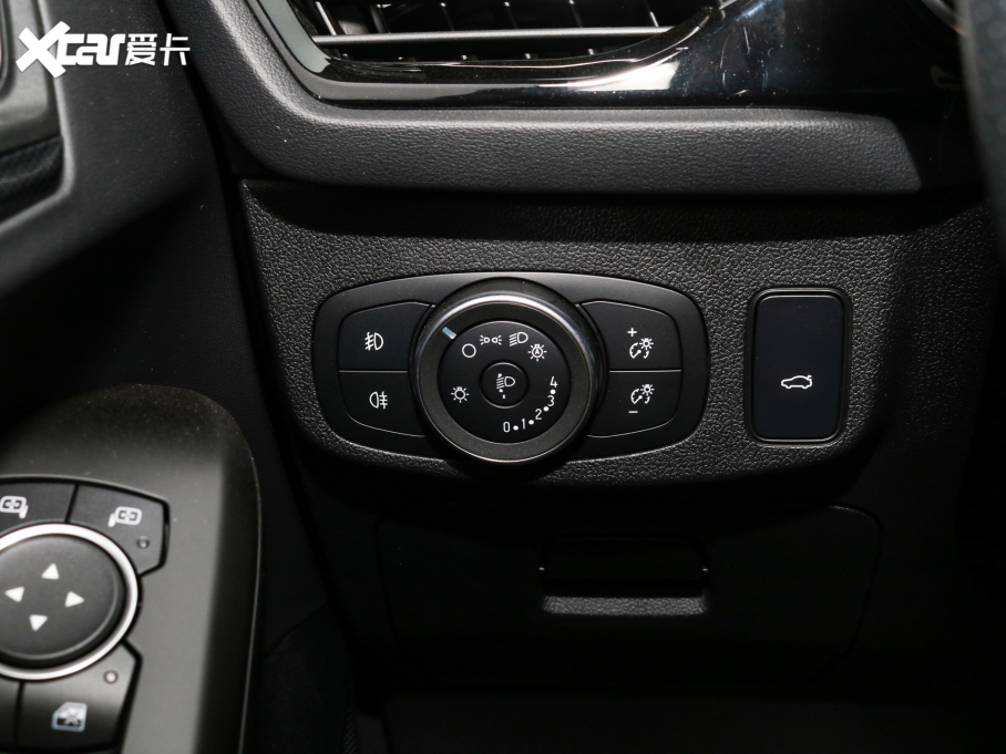 2022˹  EcoBoost 180 Ԅ(dng)S