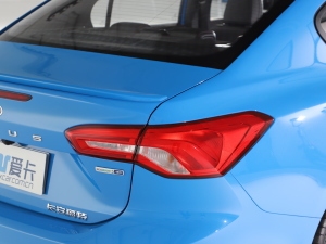 2022 EcoBoost 180 ԄST Line ^