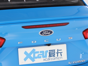 2022 EcoBoost 180 ԄST Line ^