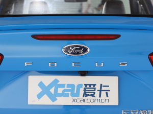 2022 EcoBoost 180 ԄST Line ^