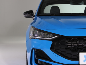 2022 EcoBoost 180 ԄST Line ^