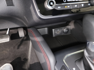 2022 EcoBoost 180 ԄST Line g