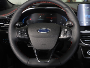 2022 EcoBoost 180 ԄST Line п؅^