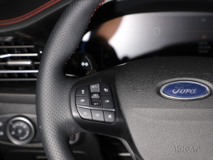 2022 EcoBoost 180 ԄST Line п؅^