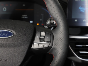 2022 EcoBoost 180 ԄST Line п؅^