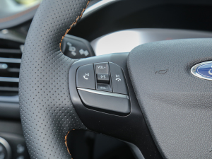 2022 EcoBoost 180 ԄӸٰ п؅^