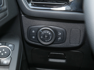 2022 EcoBoost 180 ԄӸٰ п؅^