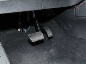 2022 EcoBoost 180 ԄӸٰ п؅^