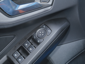 2022 EcoBoost 180 ԄӸٰ п؅^