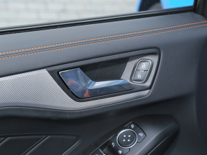 2022 EcoBoost 180 ԄӸٰ п؅^