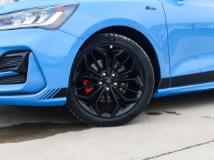 2022款三厢 EcoBoost 180 自动S版 轮圈