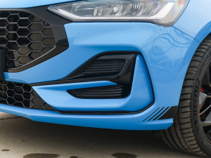 2022 EcoBoost 180 ԄS ^