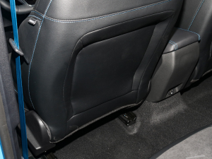 2022 EcoBoost 180 ԄS g