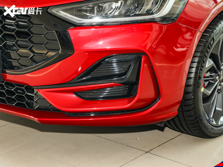 2022˹ Ɏ EcoBoost 180 ԄST Line