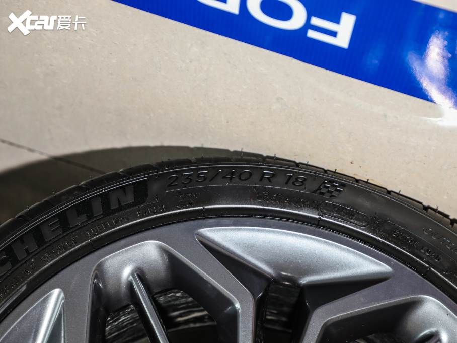 2022˹ Ɏ EcoBoost 180 ԄST Line