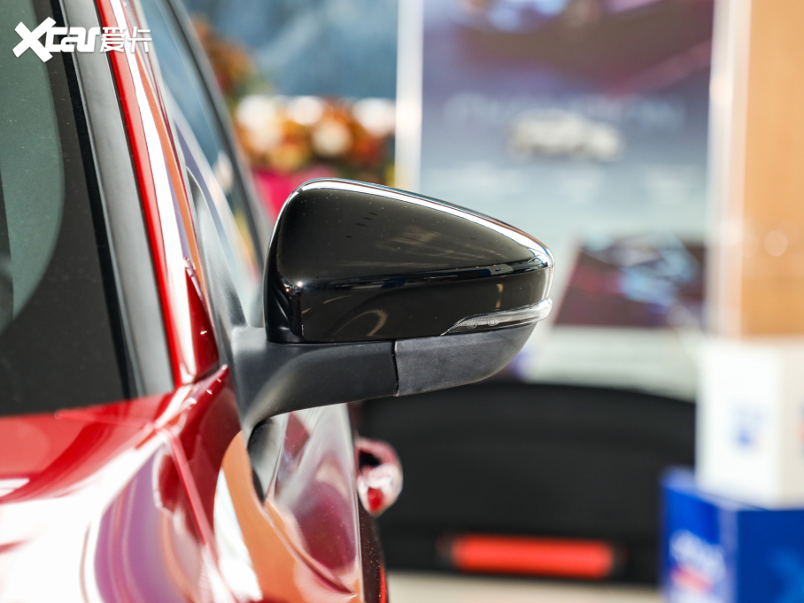 2022˹ Ɏ EcoBoost 180 ԄST Line