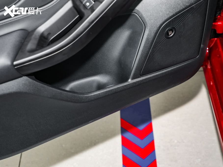 2022˹ Ɏ EcoBoost 180 ԄST Line