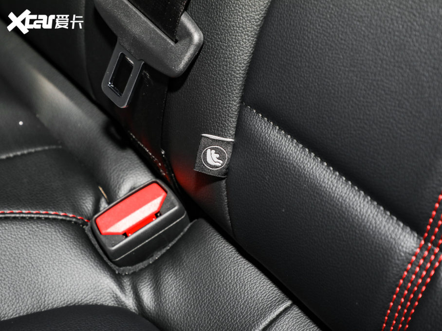 2022˹ Ɏ EcoBoost 180 ԄST Line