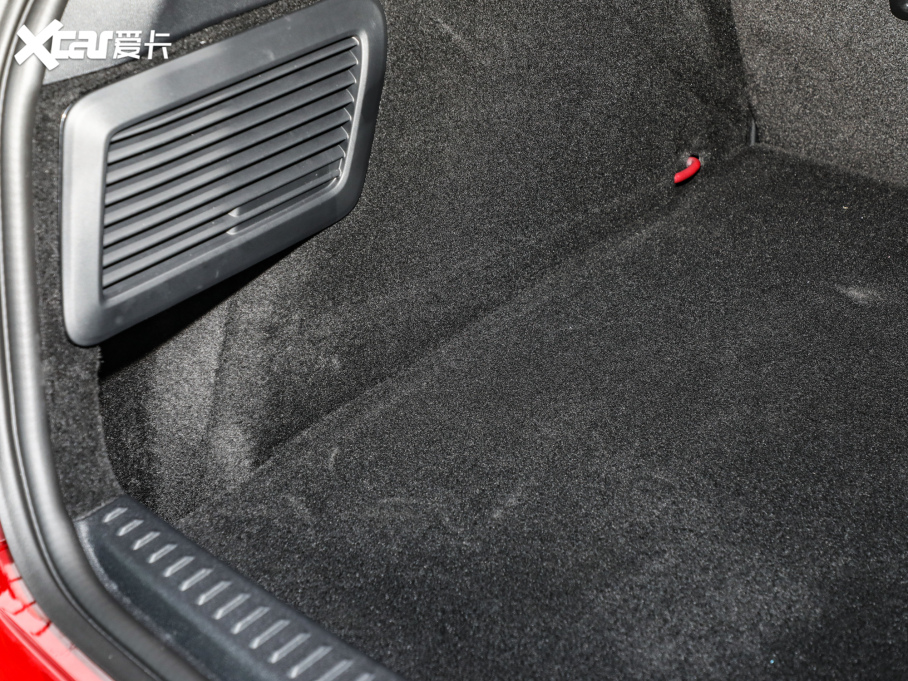 2022˹ Ɏ EcoBoost 180 ԄST Line