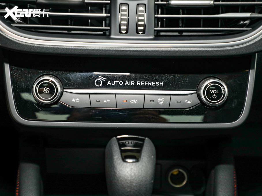 2022˹ Ɏ EcoBoost 180 ԄST Line