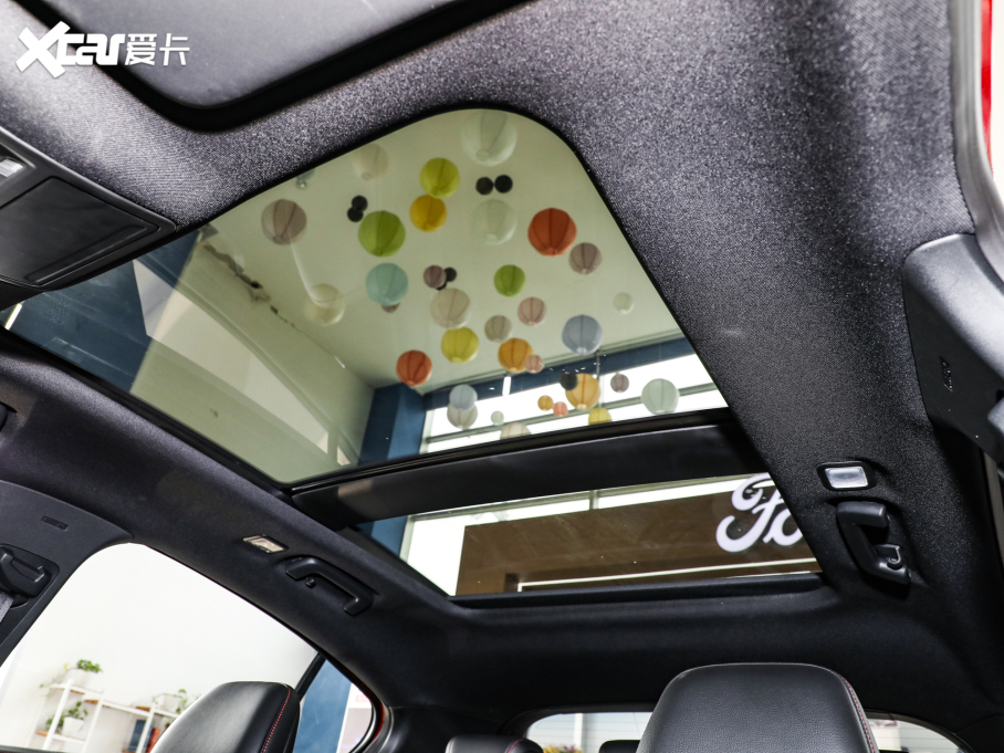 2022˹ Ɏ EcoBoost 180 ԄST Line