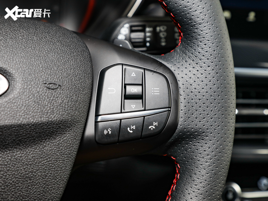 2022˹ Ɏ EcoBoost 180 ԄST Line