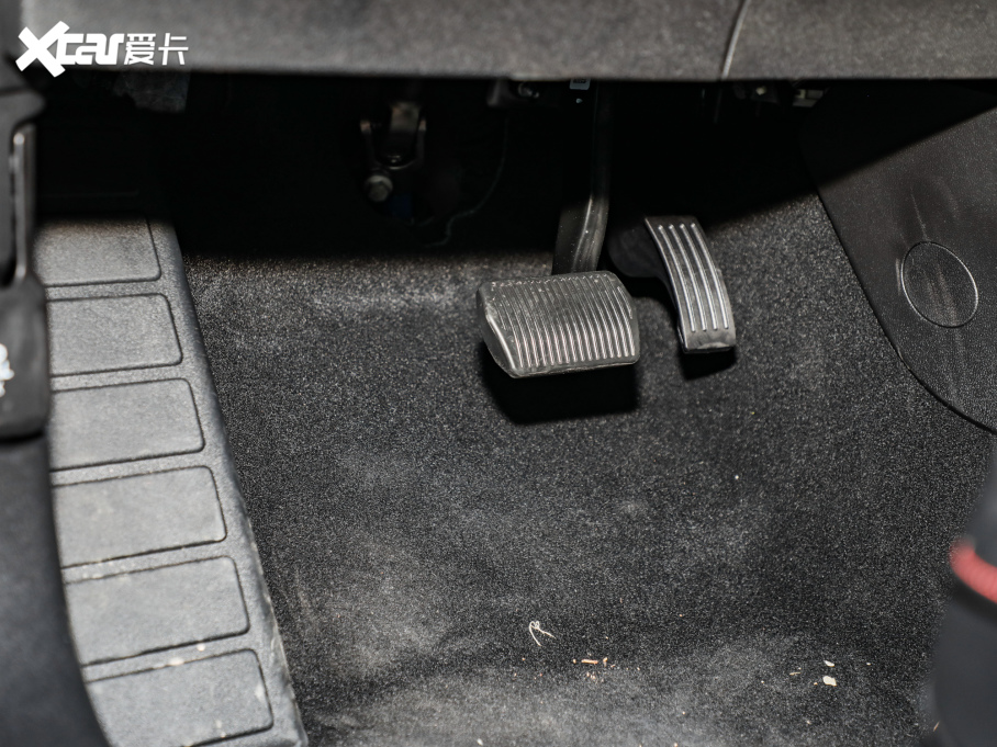 2022˹ Ɏ EcoBoost 180 ԄST Line