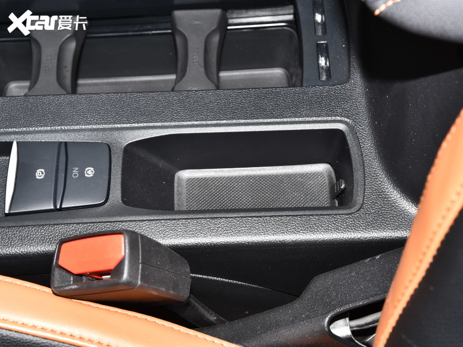 2022˹ Ɏ EcoBoost 180 Ԅ(dng)(jng)ٰ