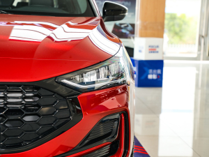 2022Ɏ EcoBoost 180 ԄST Line ^