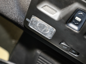 2022Ɏ EcoBoost 180 ԄST Line п؅^(q)