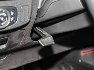 2022Ɏ EcoBoost 180 ԄST Line п؅^(q)