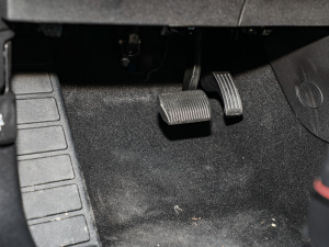 2022Ɏ EcoBoost 180 ԄST Line п؅^