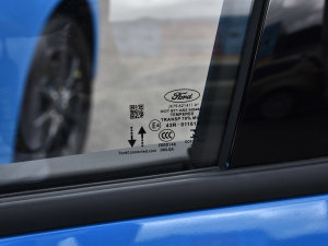 2022Ɏ EcoBoost 180 ԄӸٰ ^