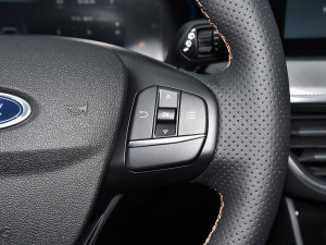 2022Ɏ EcoBoost 180 Ԅ(dng)(jng)ٰ п؅^(q)