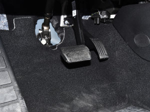 2022Ɏ EcoBoost 180 ԄӸٰ п؅^