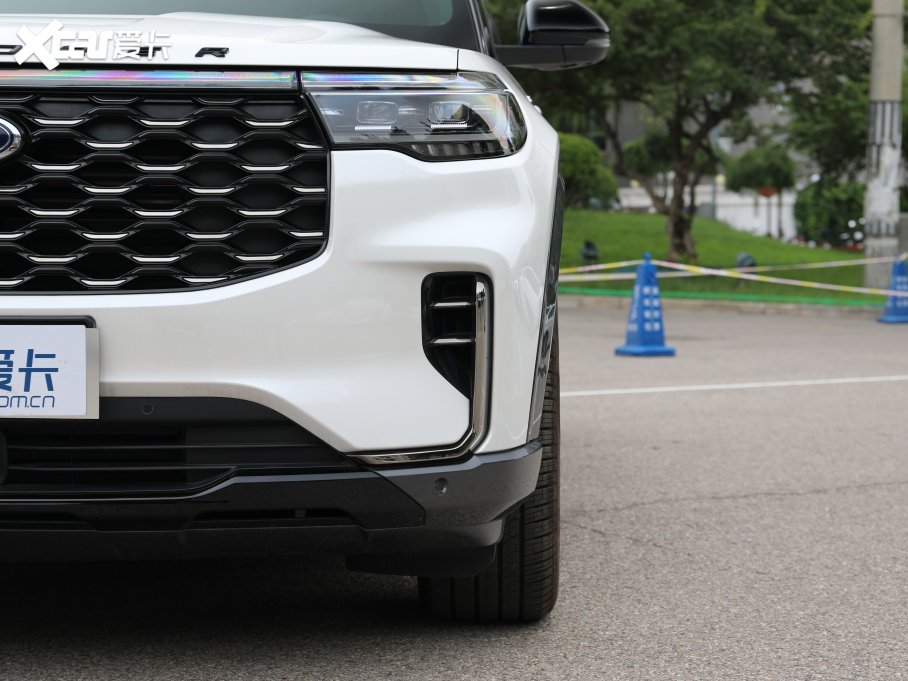 2023̽U EcoBoost 285 ST-LINE 6