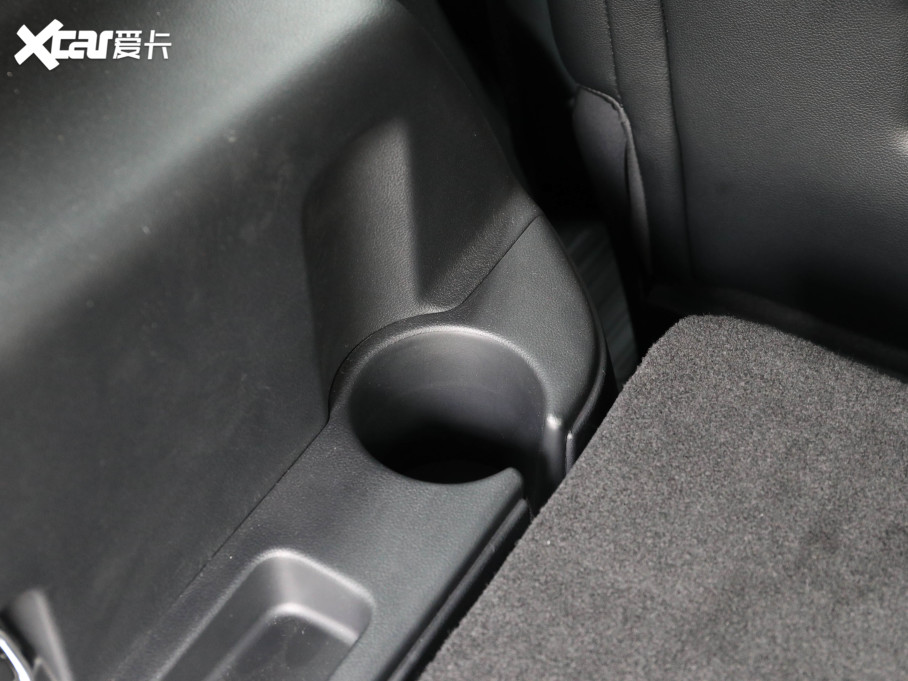 2023̽U EcoBoost 285 ST-LINE 6