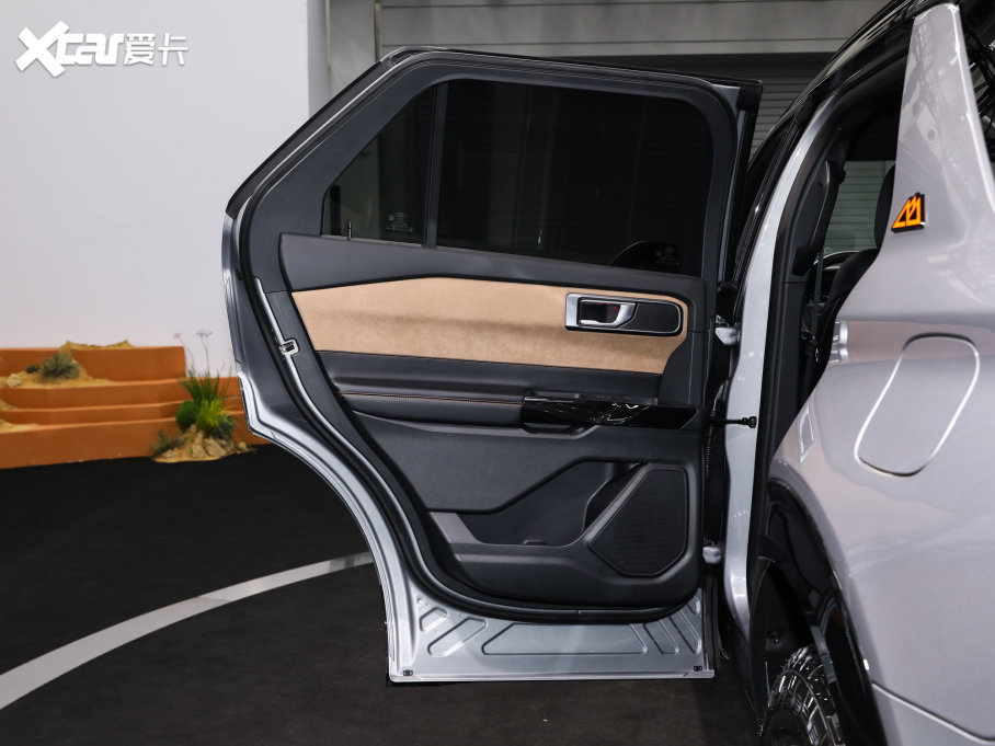 2023̽U EcoBoost 285 p 6