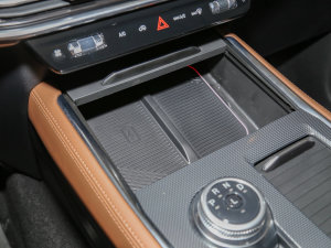 2023EcoBoost 285 ⁽ 6 g