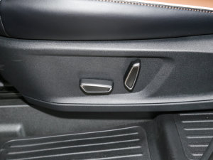 2023EcoBoost 285 (q)⁽ 6 g