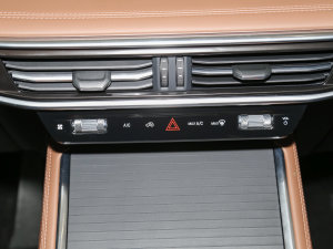 2023EcoBoost 285 ⁽ 6 {