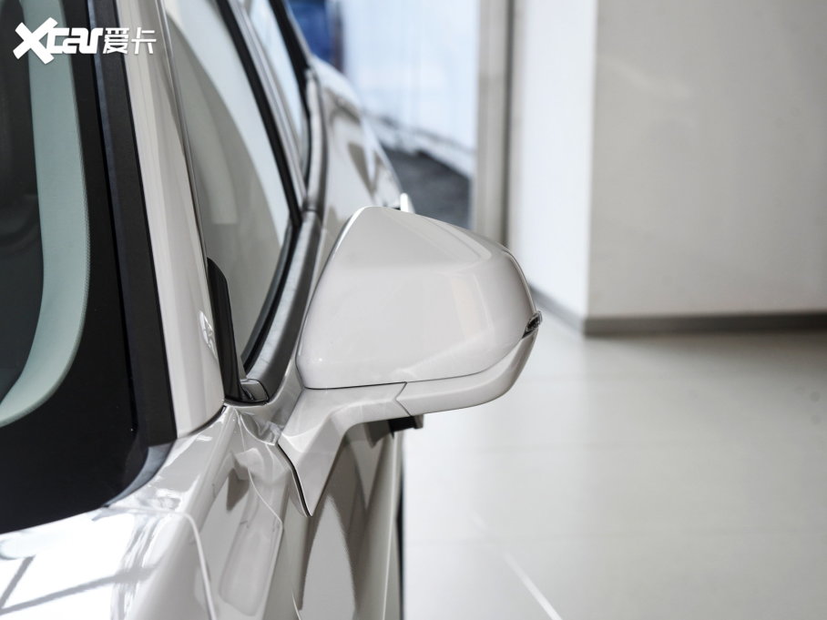 2023ɵϚW EcoBoost 180 A