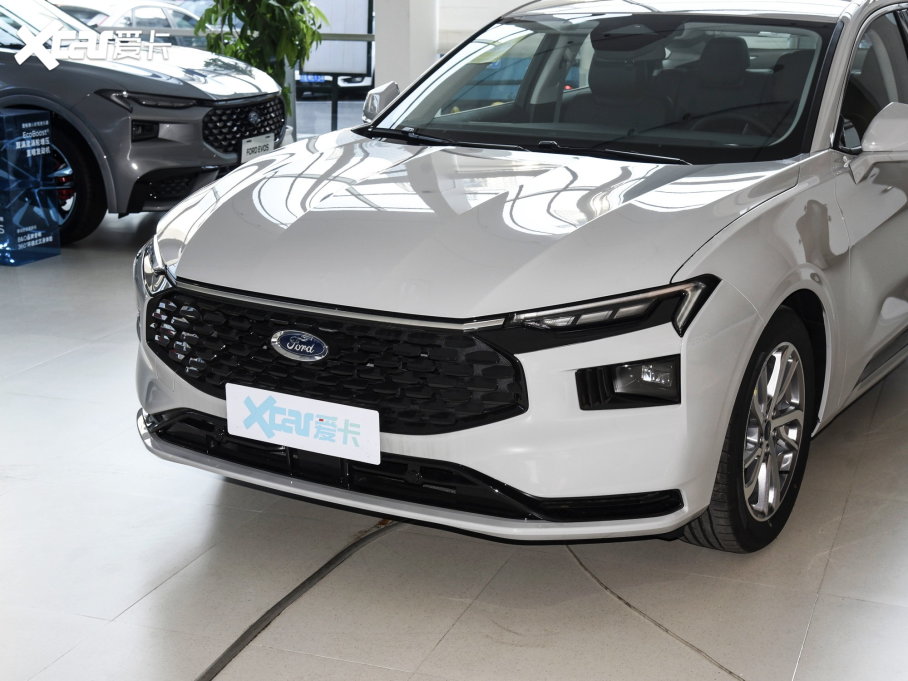 2023ɵϚW EcoBoost 180 A