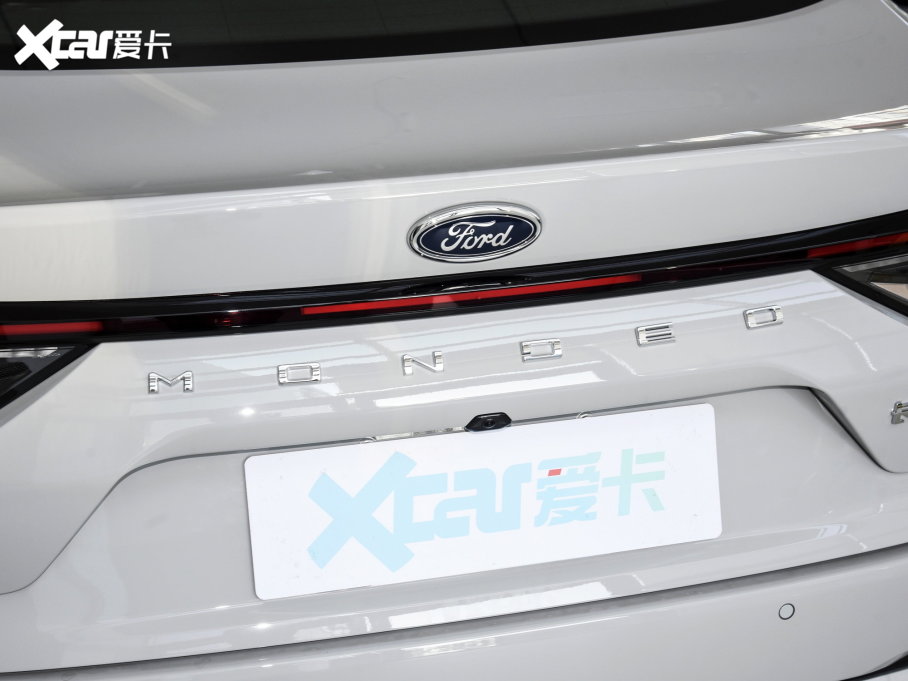 2023ɵϚW EcoBoost 180 A