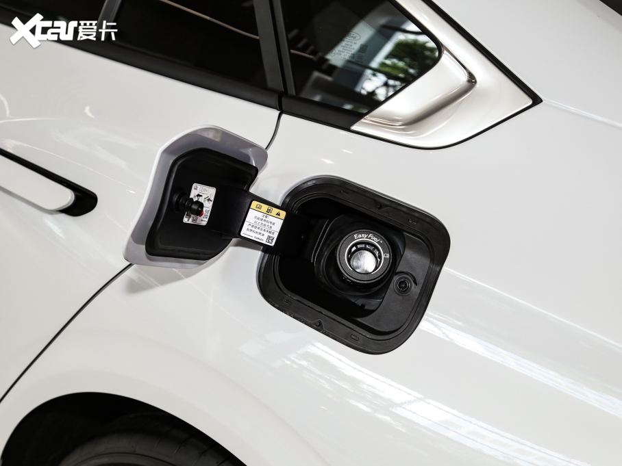 2023ɵϚW EcoBoost 180 