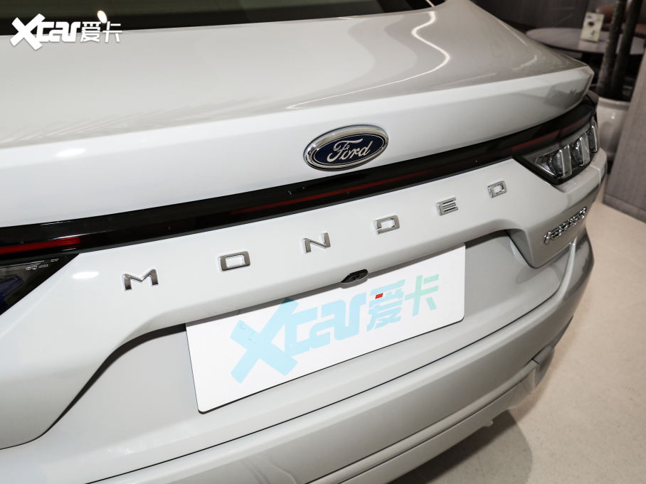 2023ɵϚW EcoBoost 180 