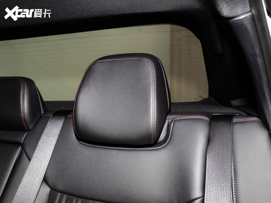 2023ɵϚW EcoBoost 180 