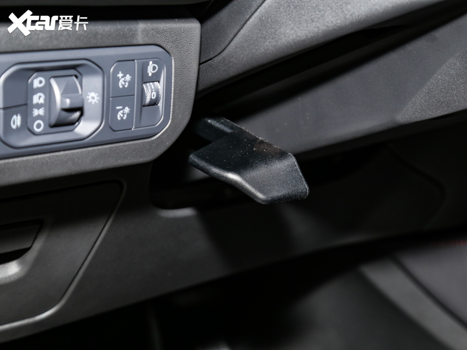 2023ɵϚW EcoBoost 180 